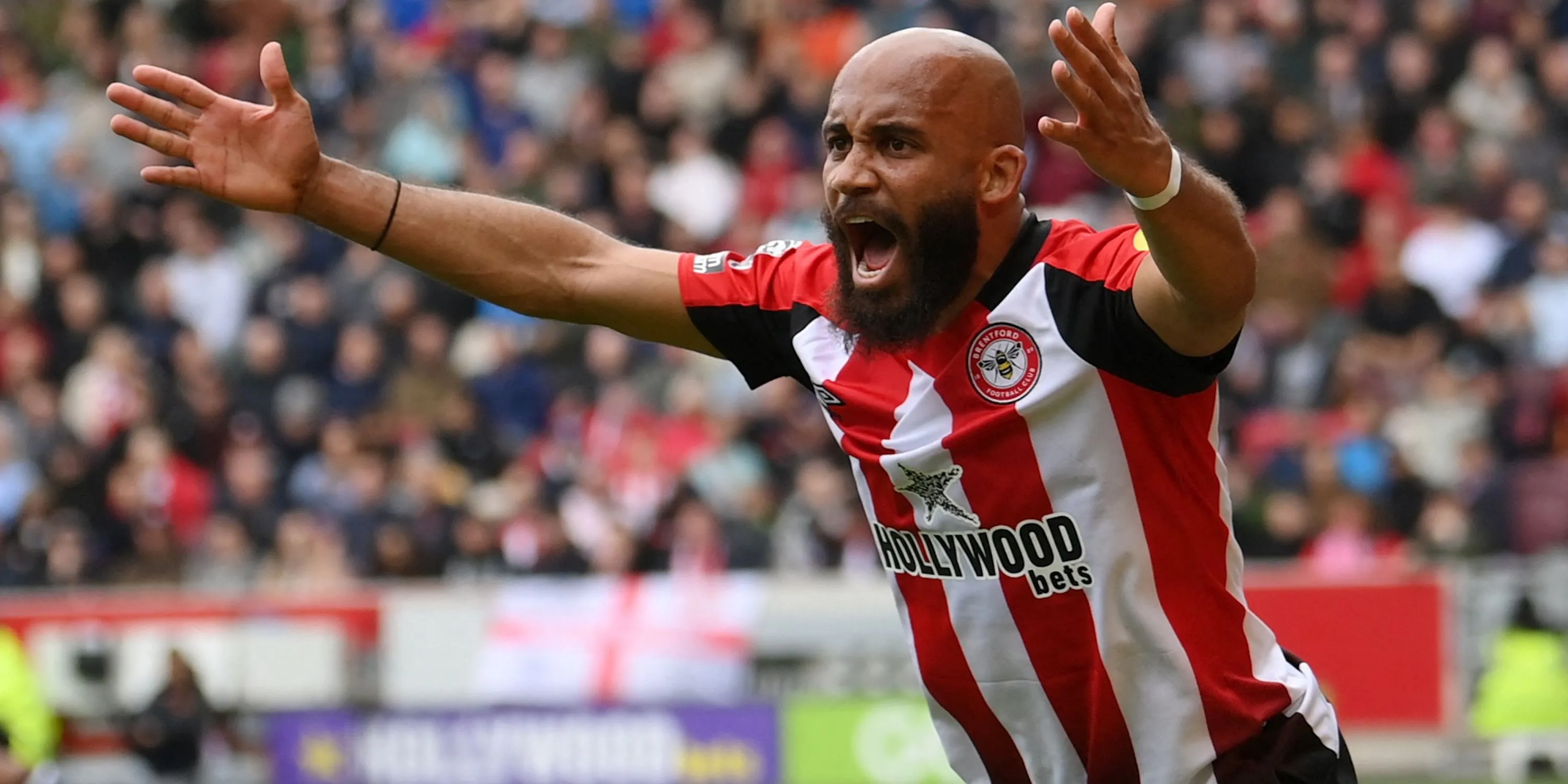 Bryan Mbeumo, cầu thủ của Brentford, phản ứng trong trận đấu.