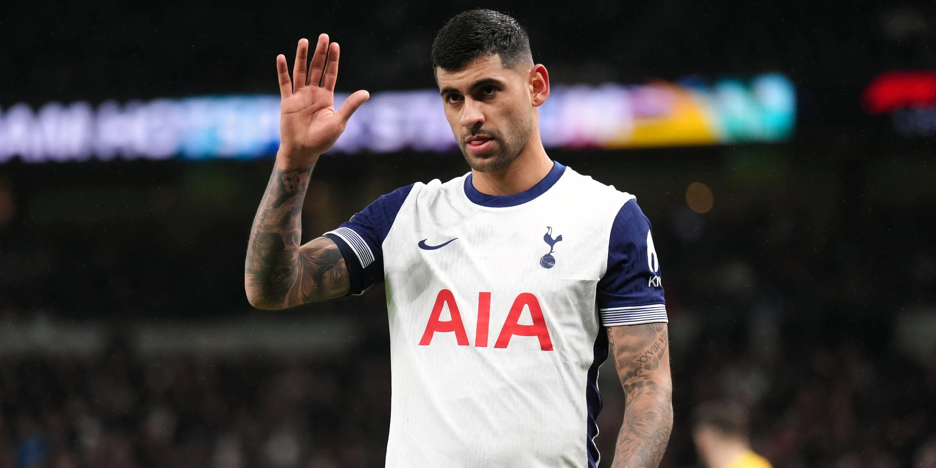 Cristian Romero trong màu áo Tottenham Hotspur
