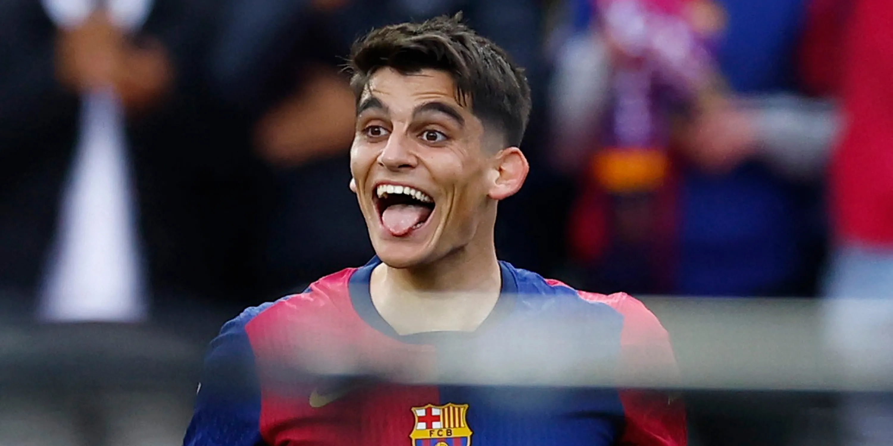 Hậu vệ Gerard Martin của Barcelona