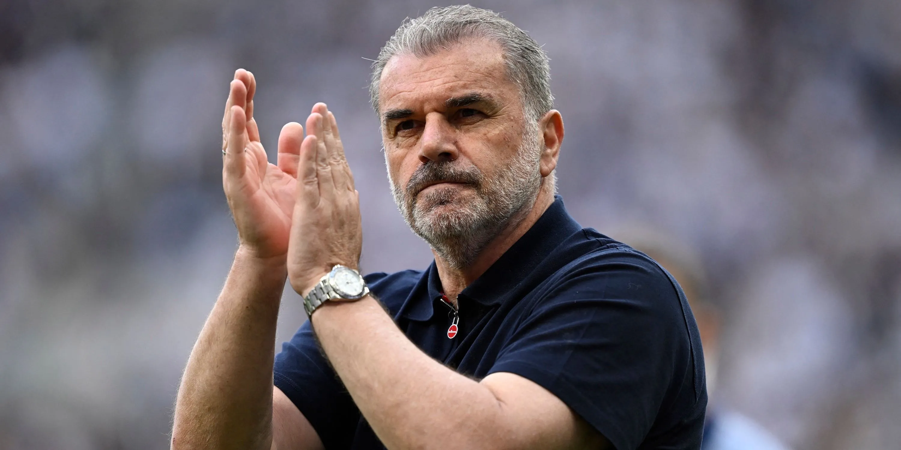HLV Ange Postecoglou của Tottenham, người được dự đoán có thể bị sa thải bất chấp danh hiệu