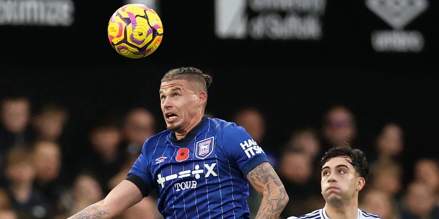 Kalvin Phillips trong màu áo Ipswich Town thi đấu tại Premier League