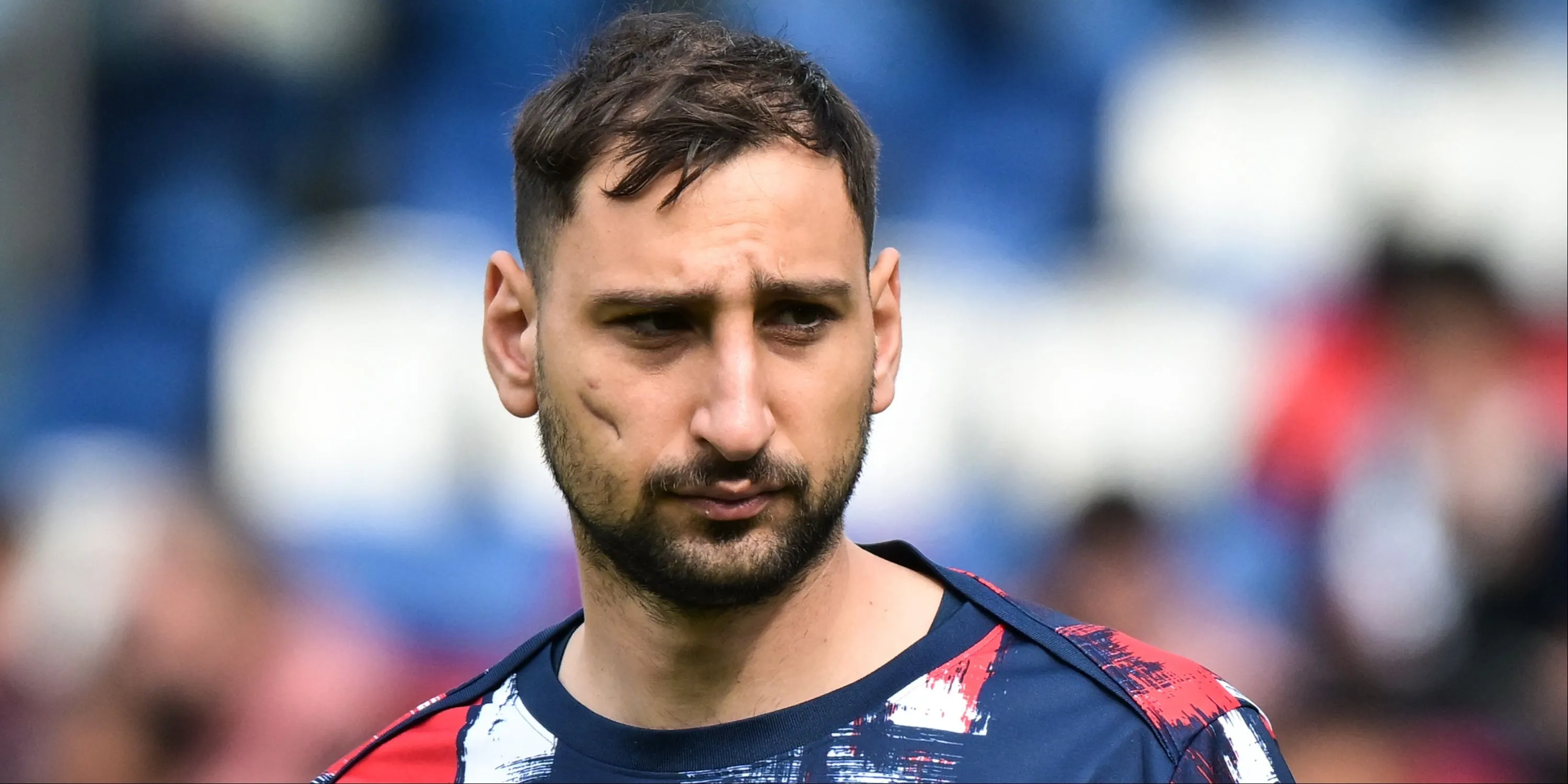 Thủ môn Gianluigi Donnarumma, mục tiêu chuyển nhượng của Man Utd, trong màu áo PSG