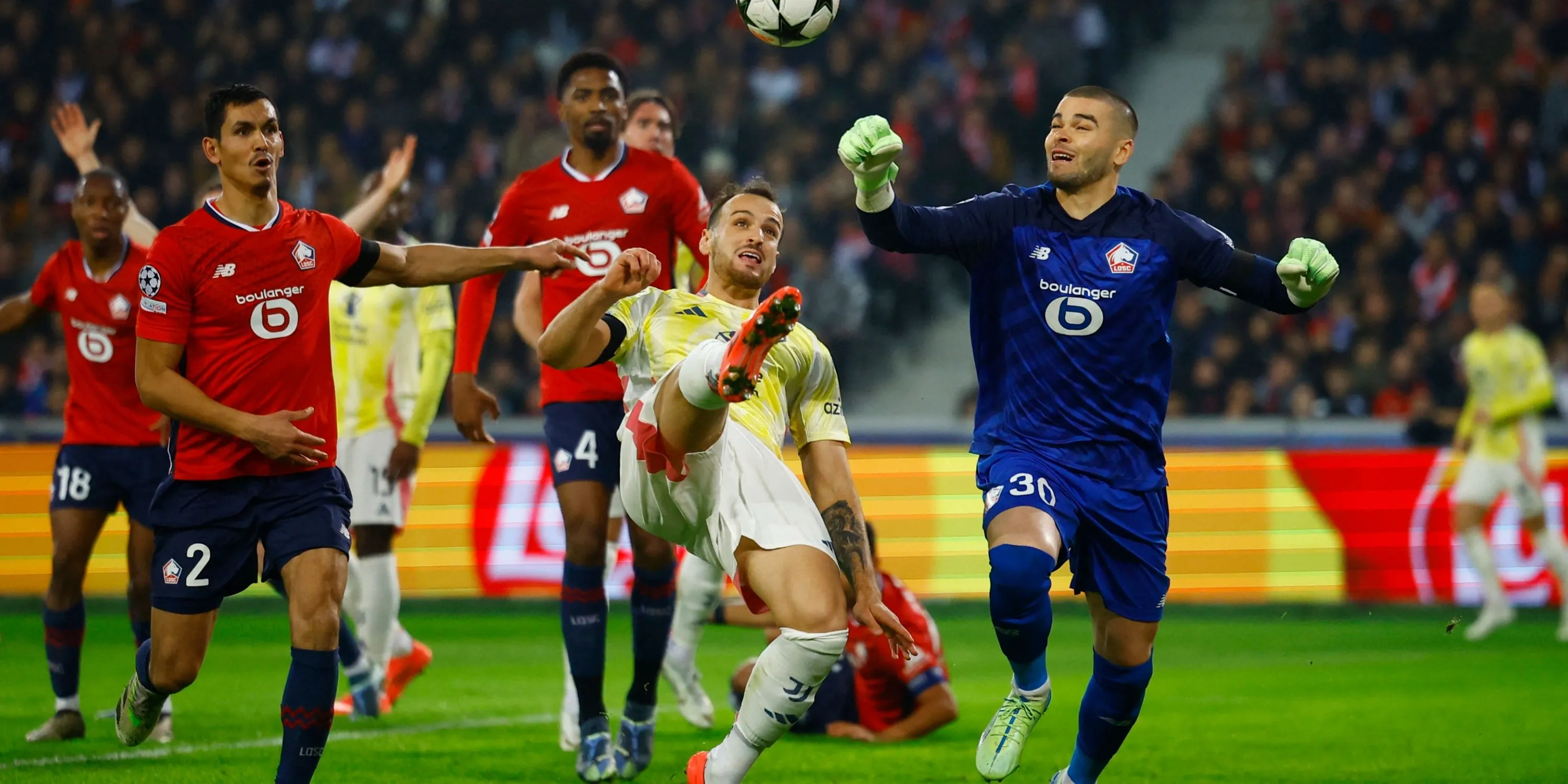 Thủ môn trẻ Lucas Chevalier của LOSC Lille