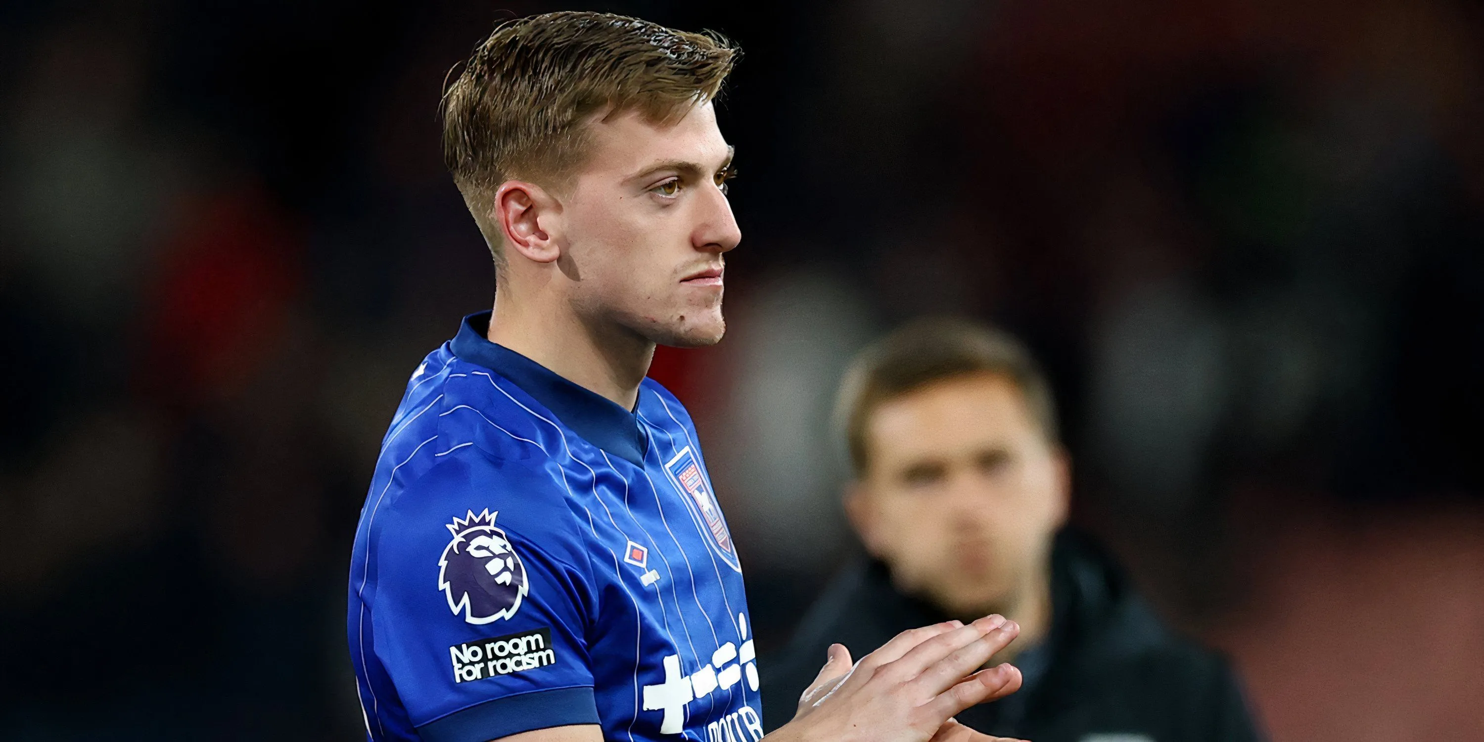 Tiền đạo Liam Delap trong màu áo Ipswich Town