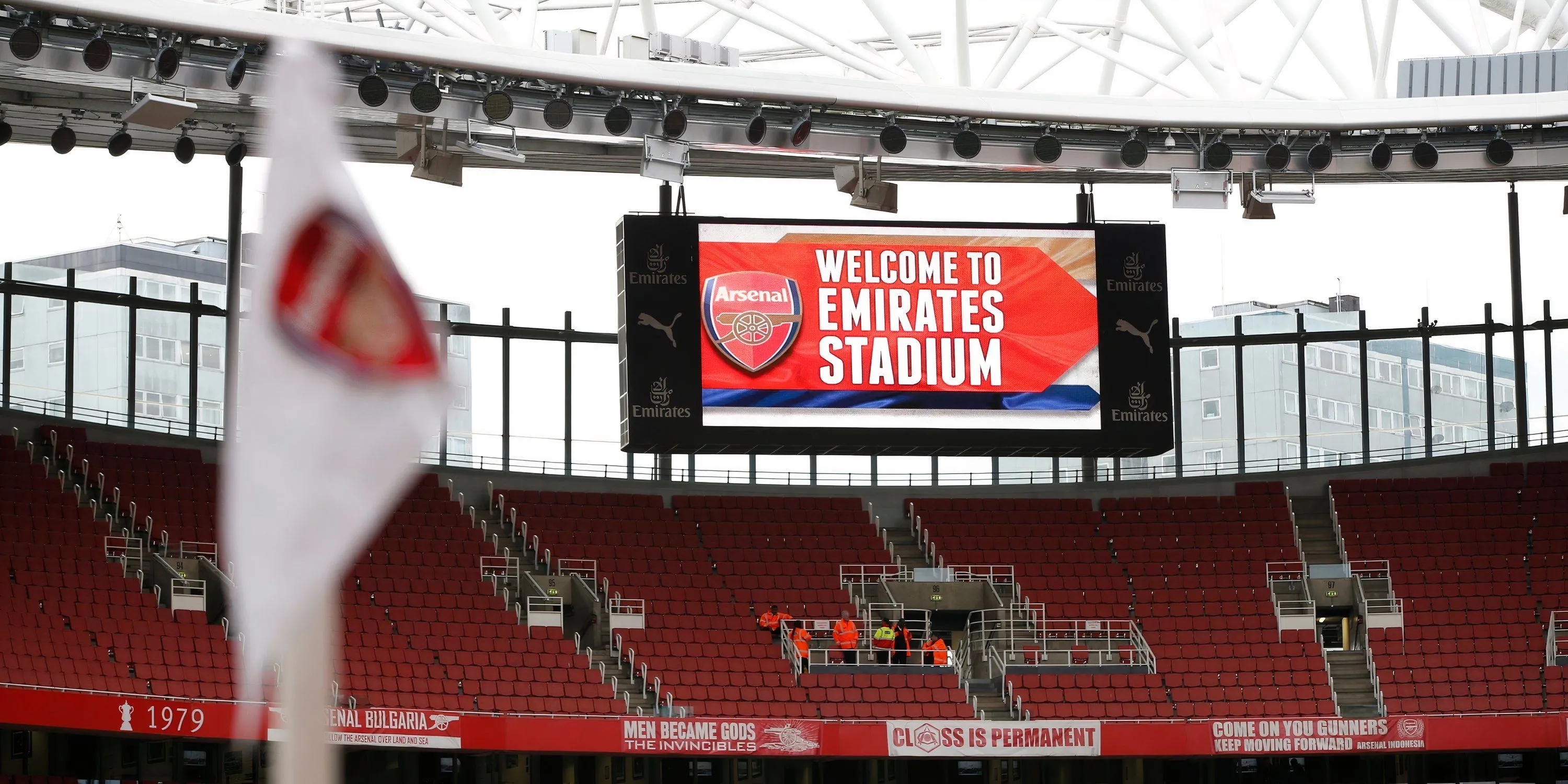Bên trong sân Emirates của Arsenal, sân vận động hiện đại tại Premier League