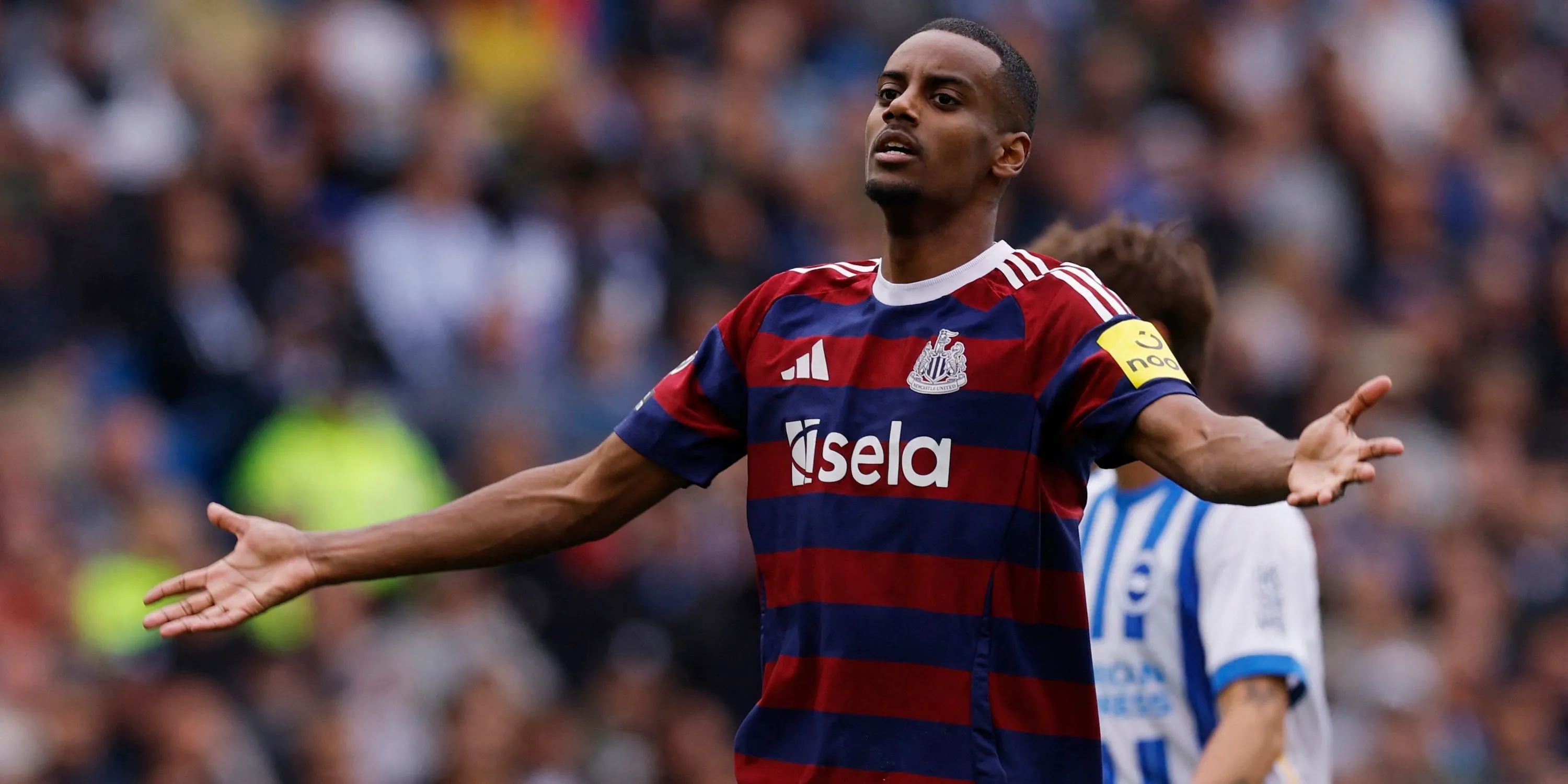 Cầu thủ Alexander Isak của Newcastle United ăn mừng bàn thắng đầu tiên