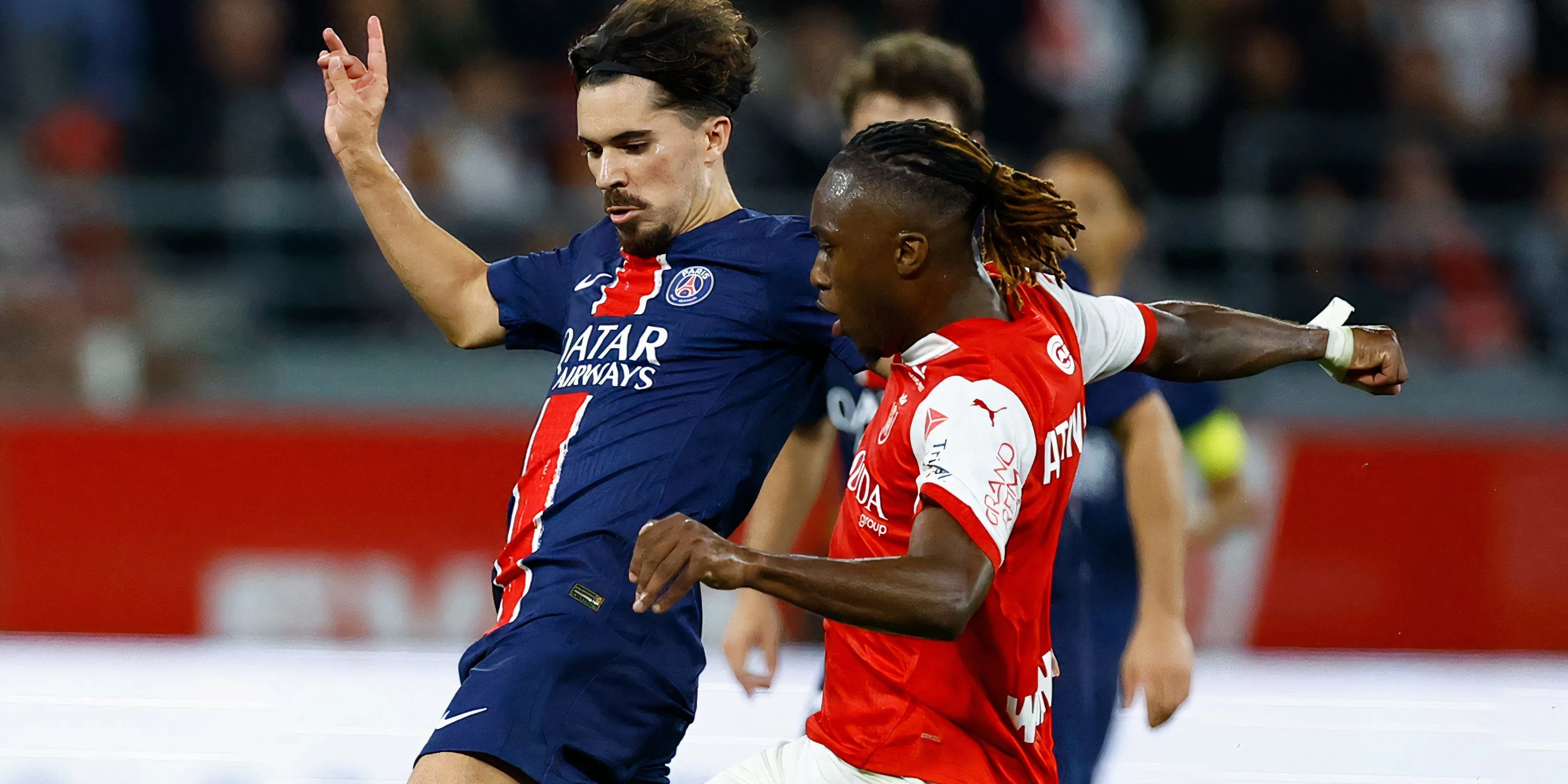 Cầu thủ trẻ Valentin Atangana của Reims, mục tiêu của Everton và Leeds United