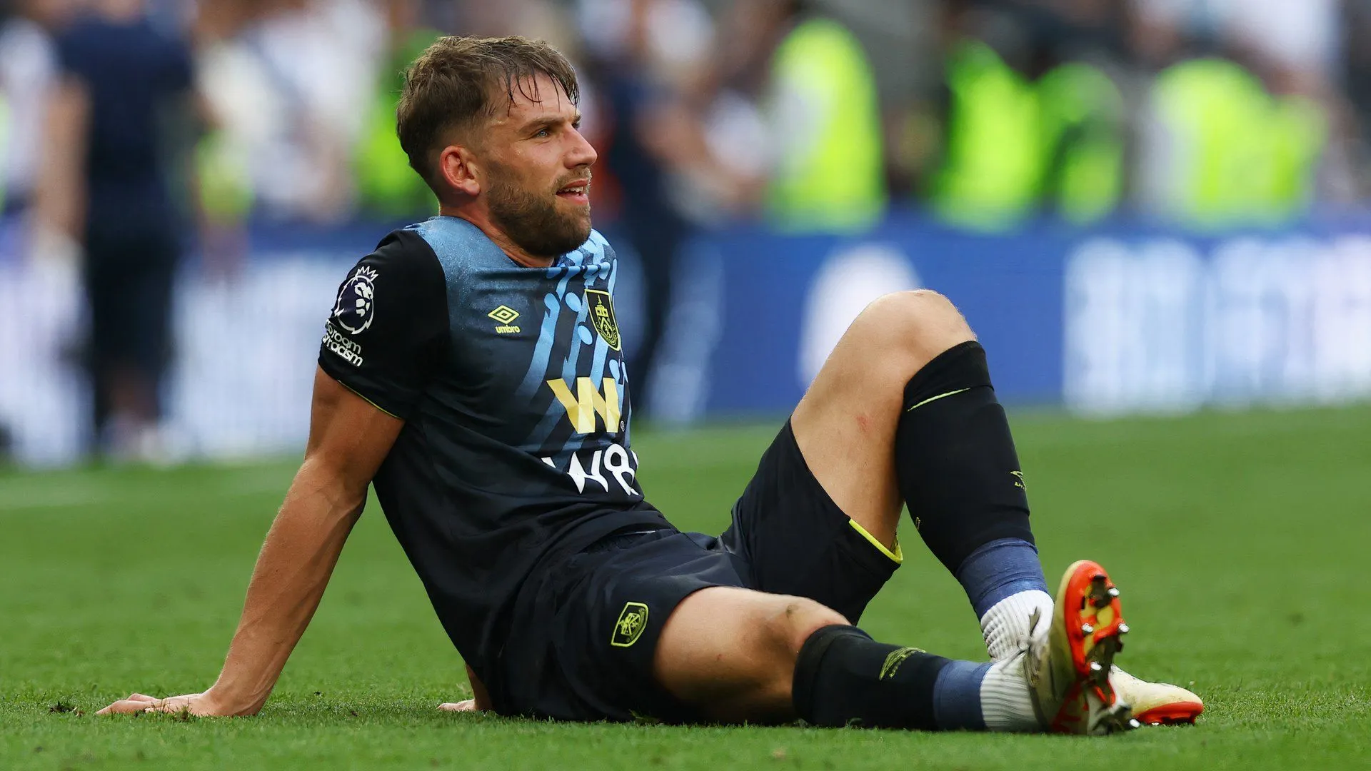 Charlie Taylor trong màu áo Burnley