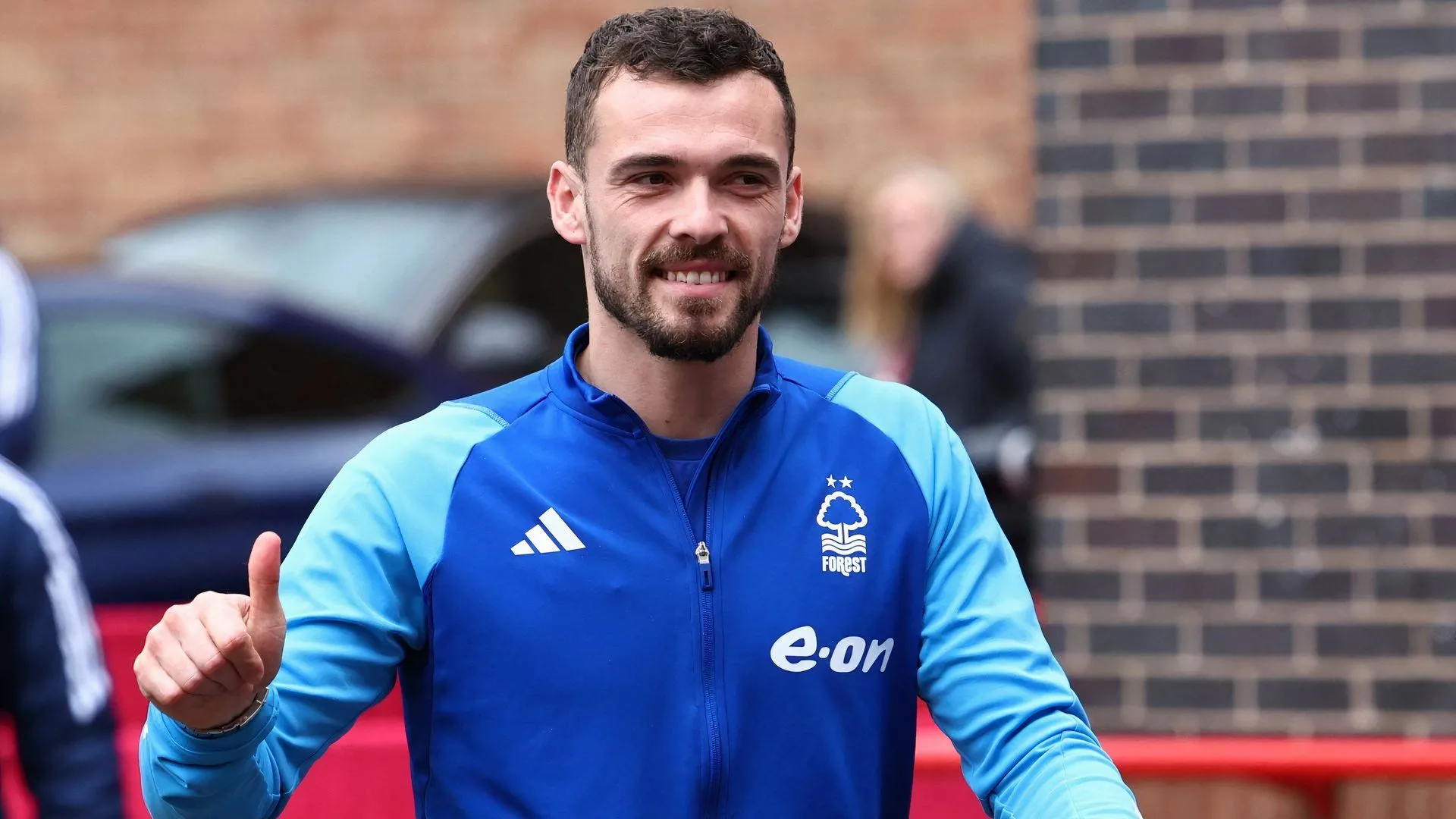 Harry Toffolo trong màu áo Nottingham Forest thi đấu ở Premier League