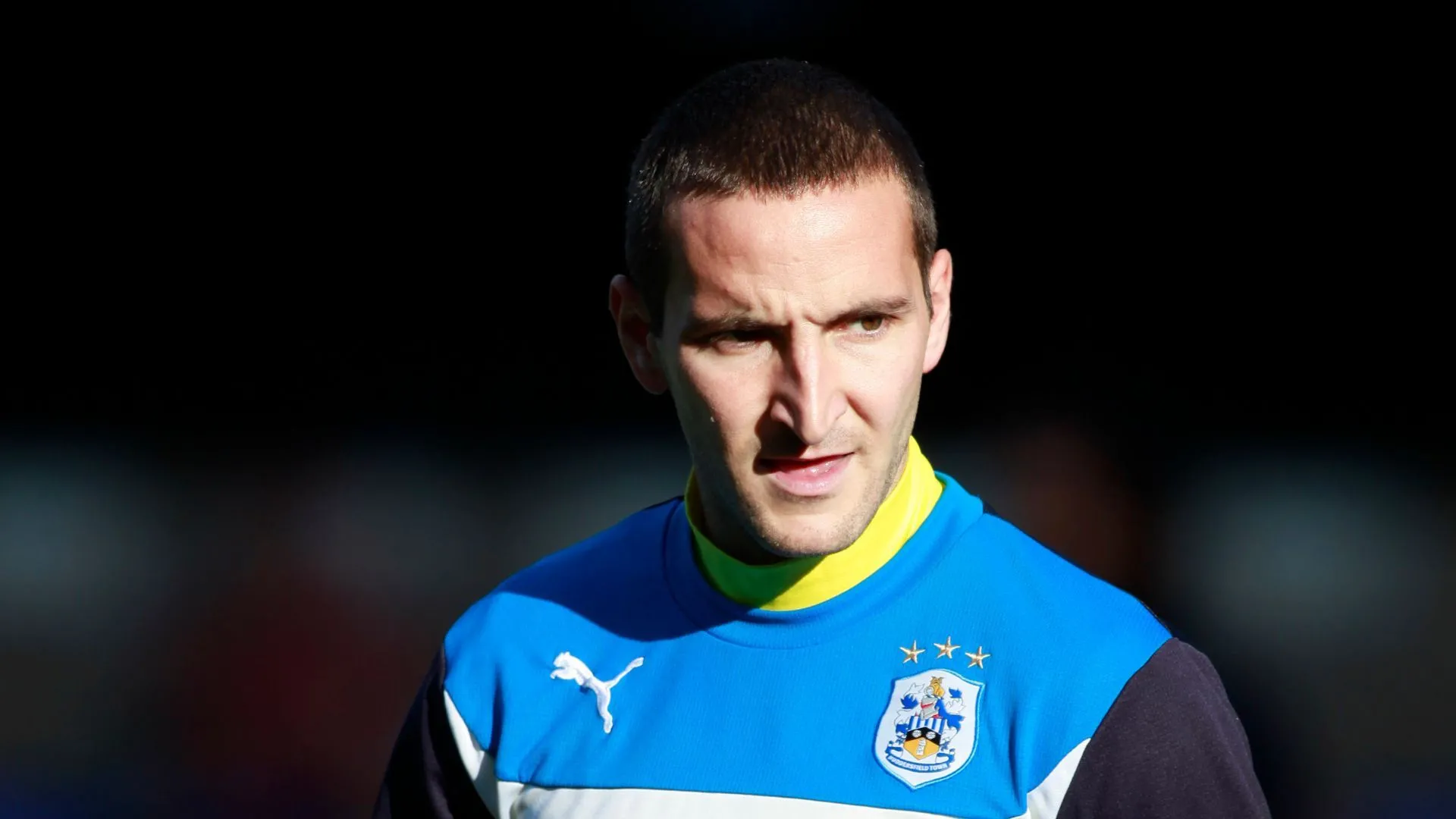 HLV Martin Paterson đối mặt thách thức tại Notts County