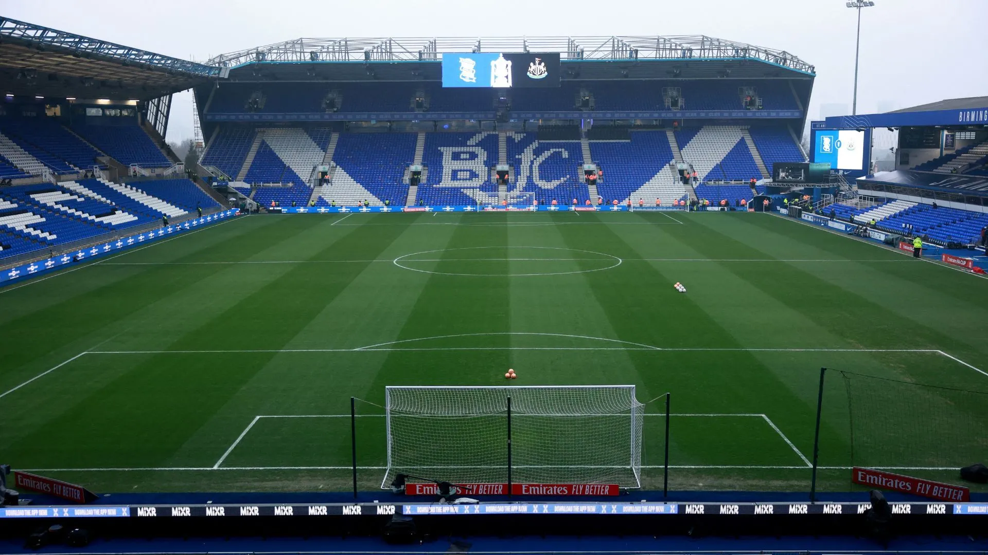 Không khí sôi động tại St Andrew's của Birmingham City