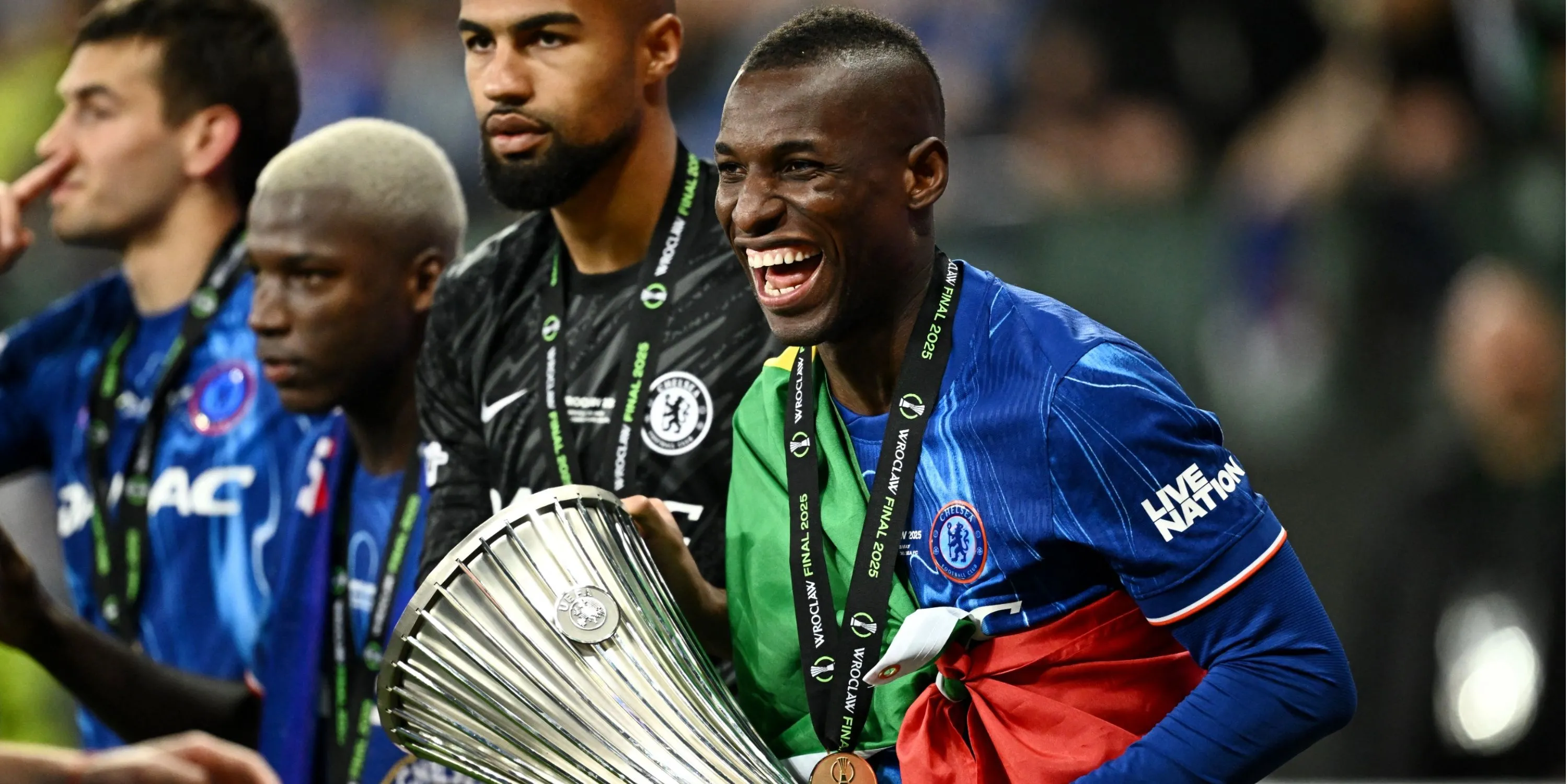 Nicolas Jackson trong màu áo Chelsea, mục tiêu chuyển nhượng của Aston Villa