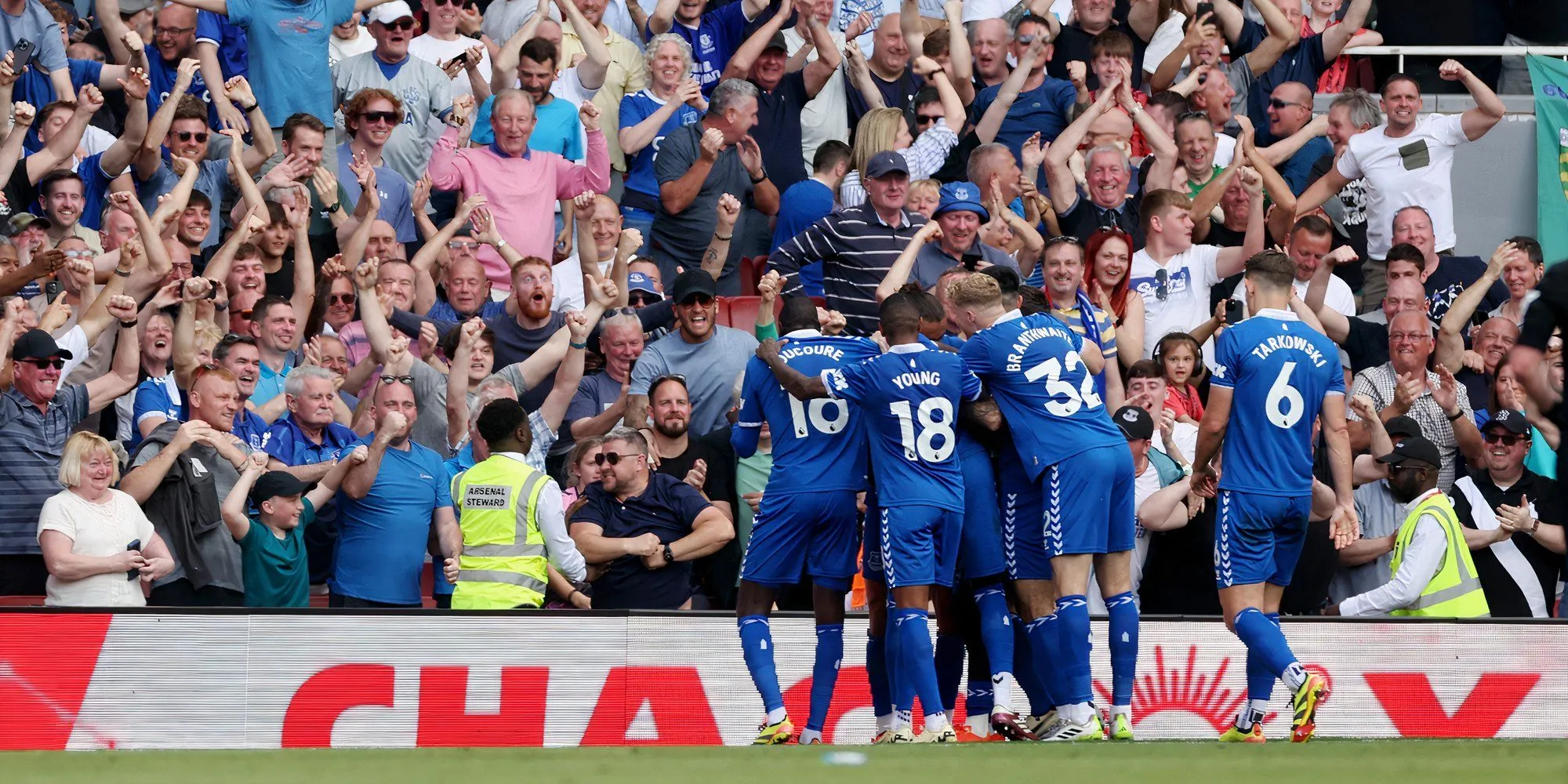 Sân vận động Goodison Park của Everton trong một trận đấu Premier League