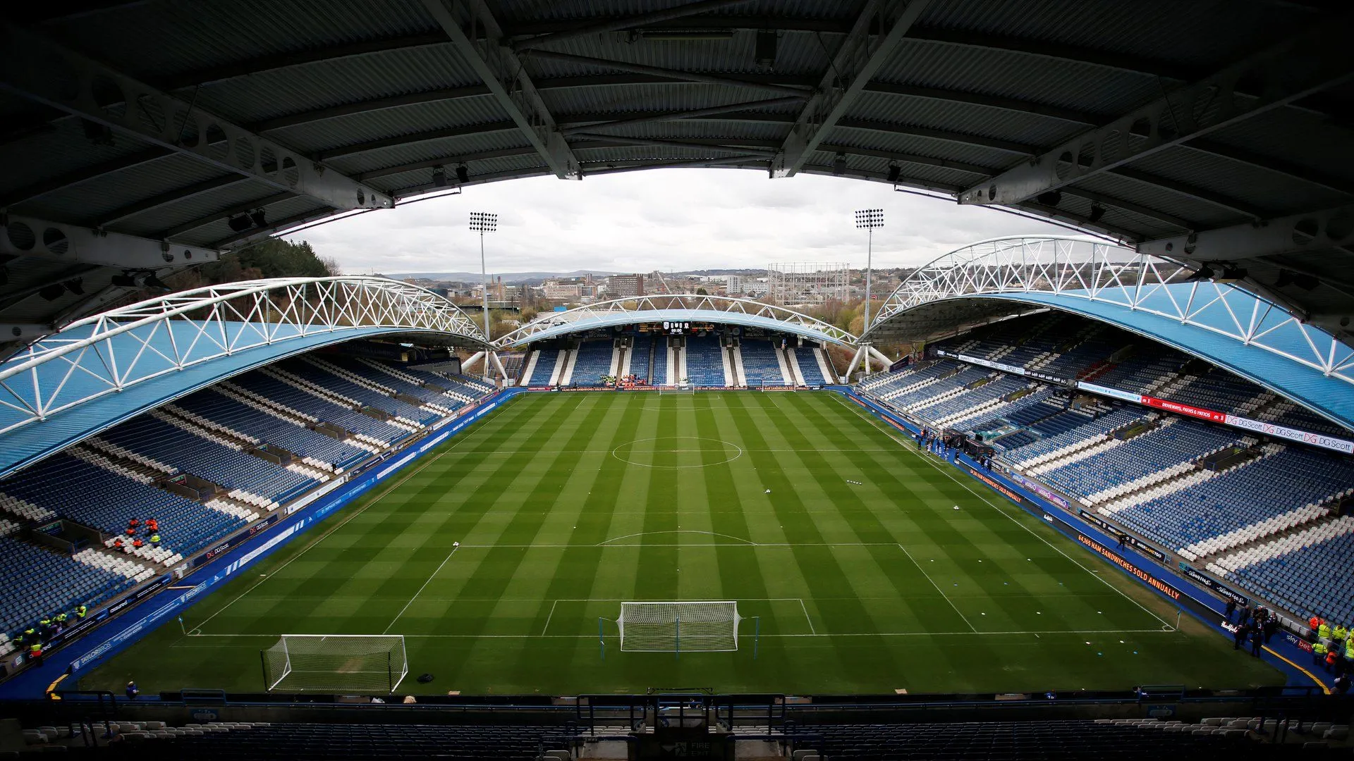 Sân vận động John Smith's, sân nhà Huddersfield Town