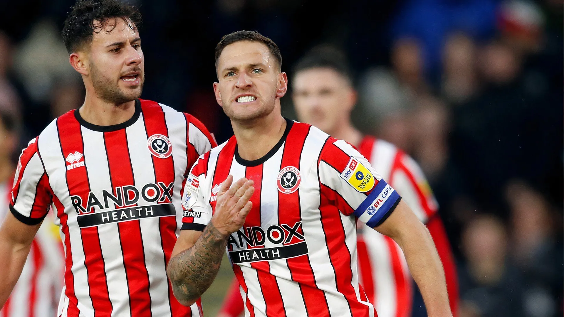 Tiền đạo Billy Sharp thi đấu nổi bật trong màu áo Sheffield United tại giải Championship