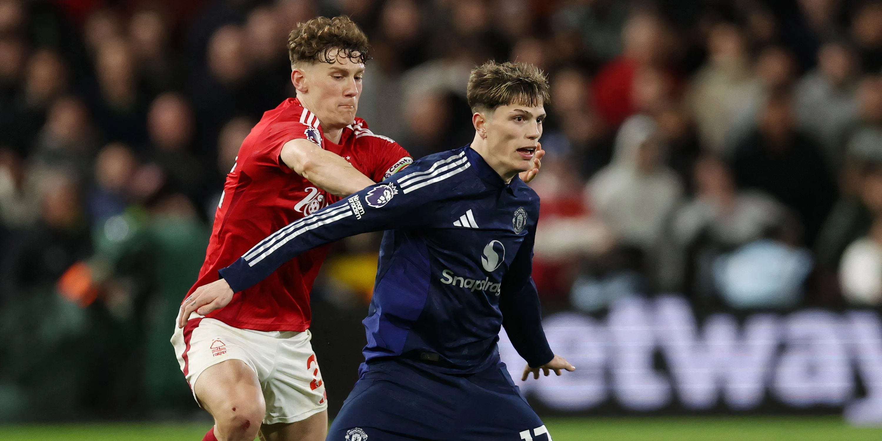 Alejandro Garnacho trong trận đấu của Manchester United, một trong những ngôi sao trẻ được Chelsea quan tâm