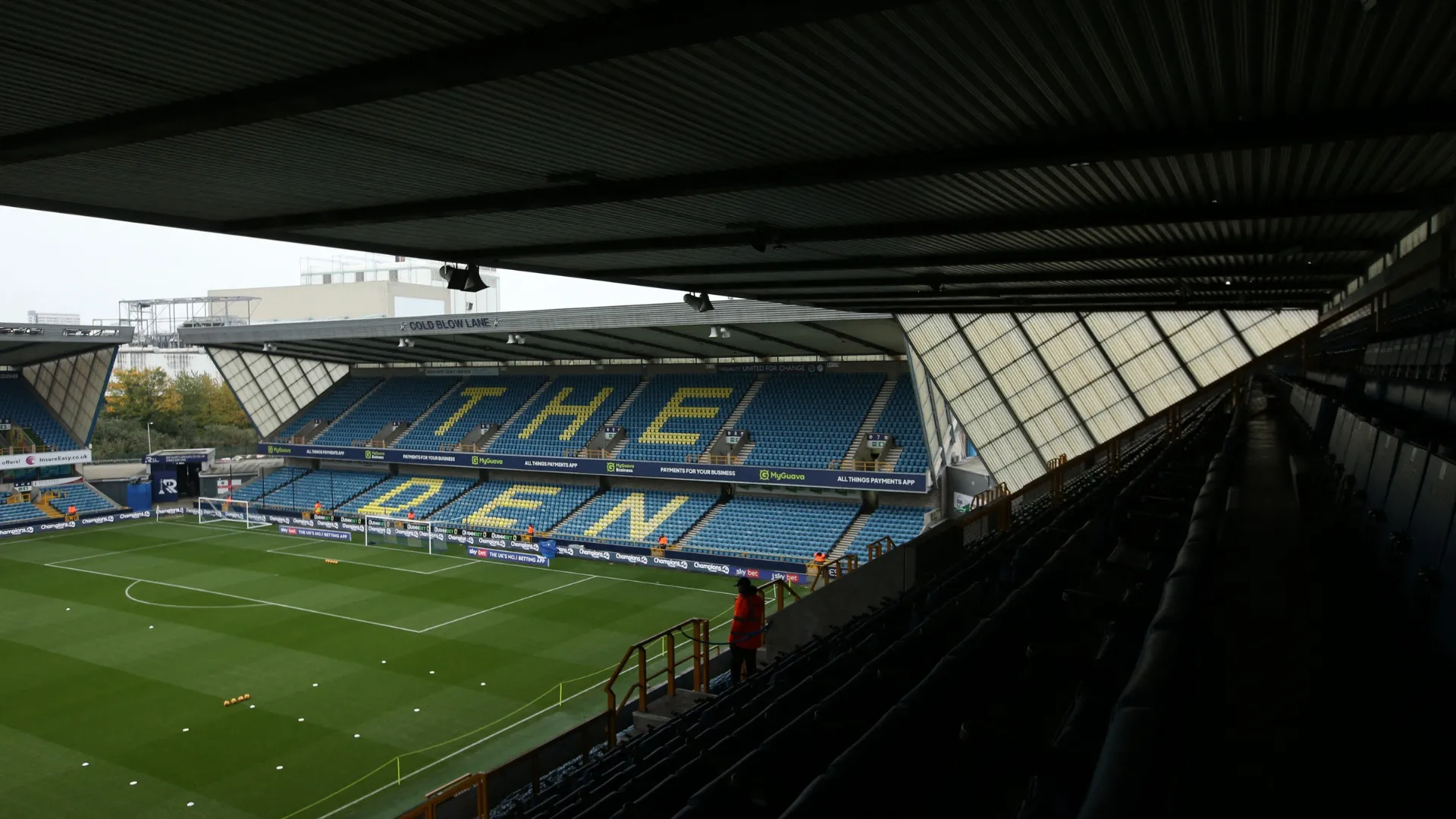 Eberechi Eze khi còn thi đấu cho Millwall, khoảnh khắc tài năng trẻ vụt mất