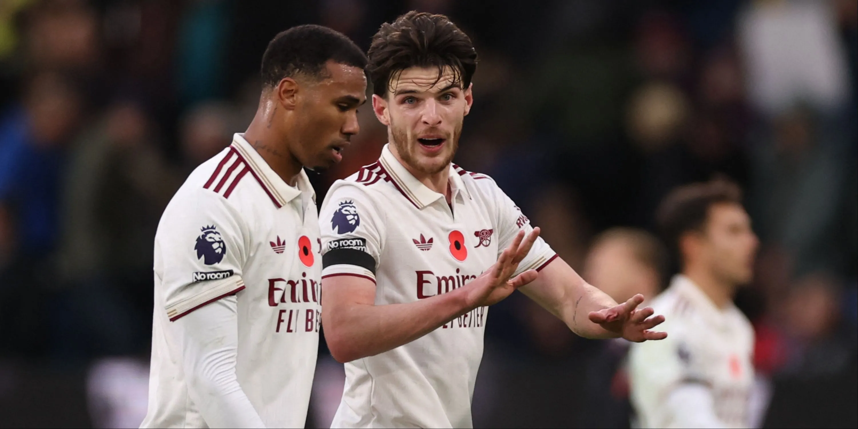 Declan Rice và Gabriel tập luyện tại Arsenali