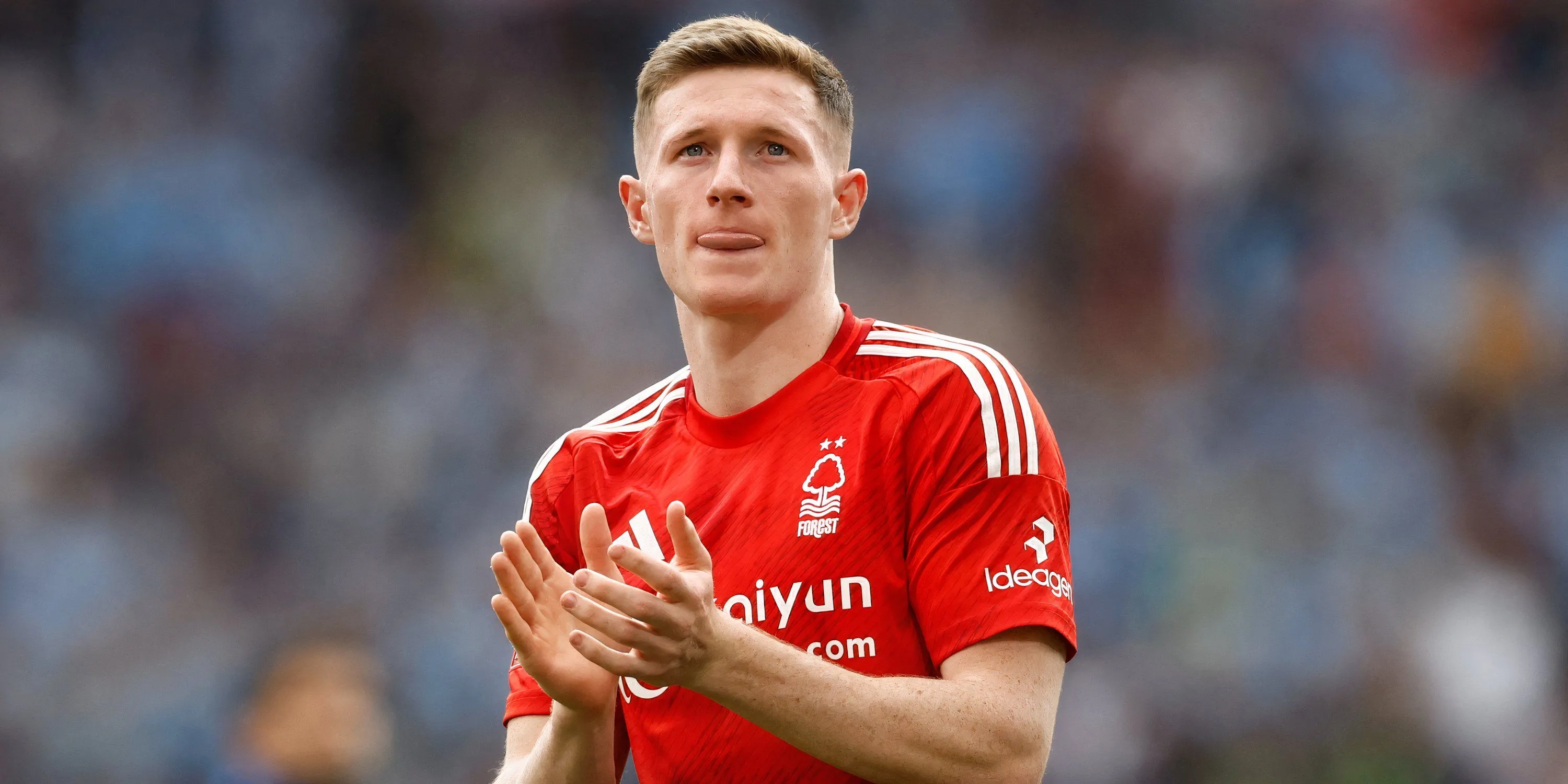 Elliot Anderson của Nottingham Forest đã trở thành mục tiêu của nhiều câu lạc bộ lớn