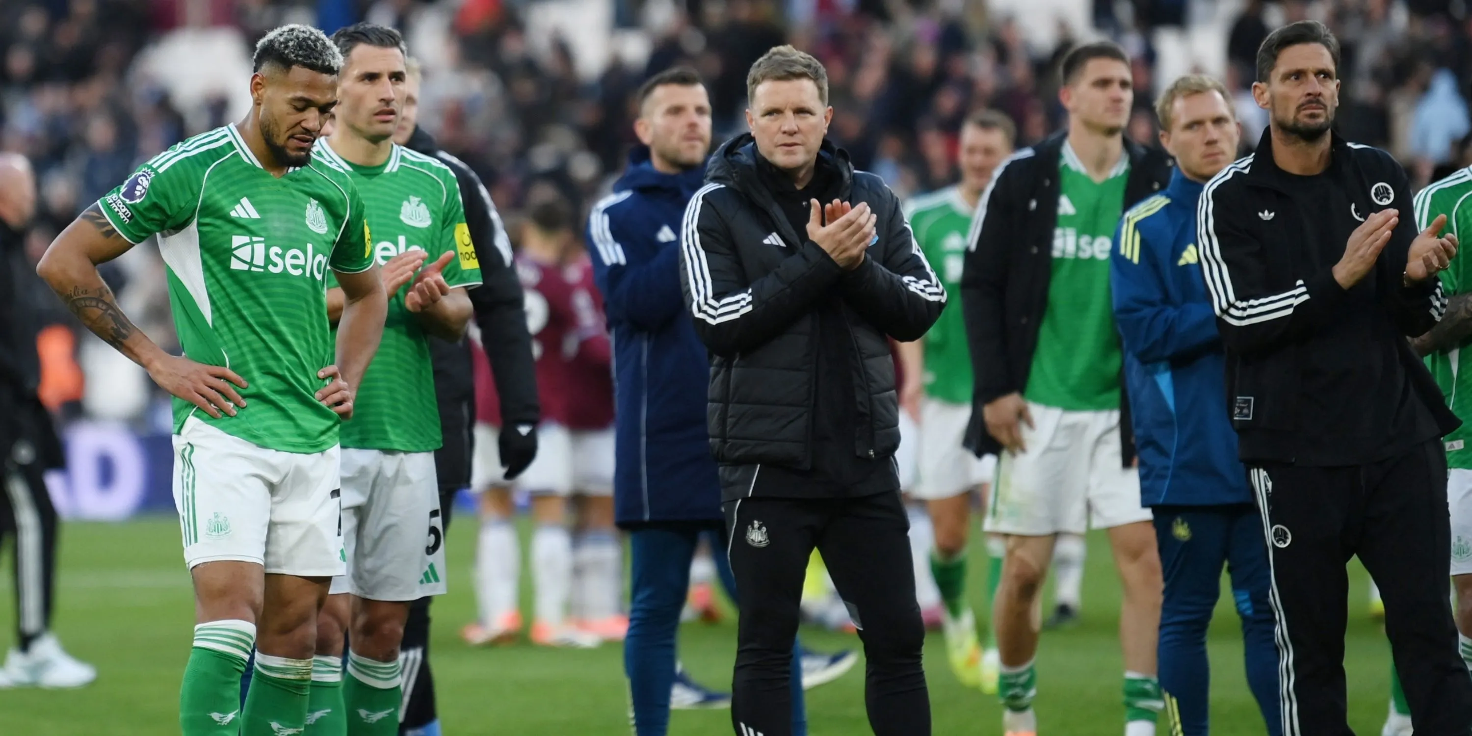 Jacob Murphy ghi bàn mở tỷ số cho Newcastle trong những phút đầu trận đấu