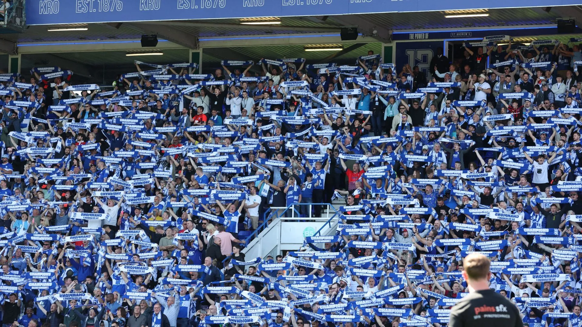 Sân vận động St Andrew's - sân nhà lịch sử của Birmingham City