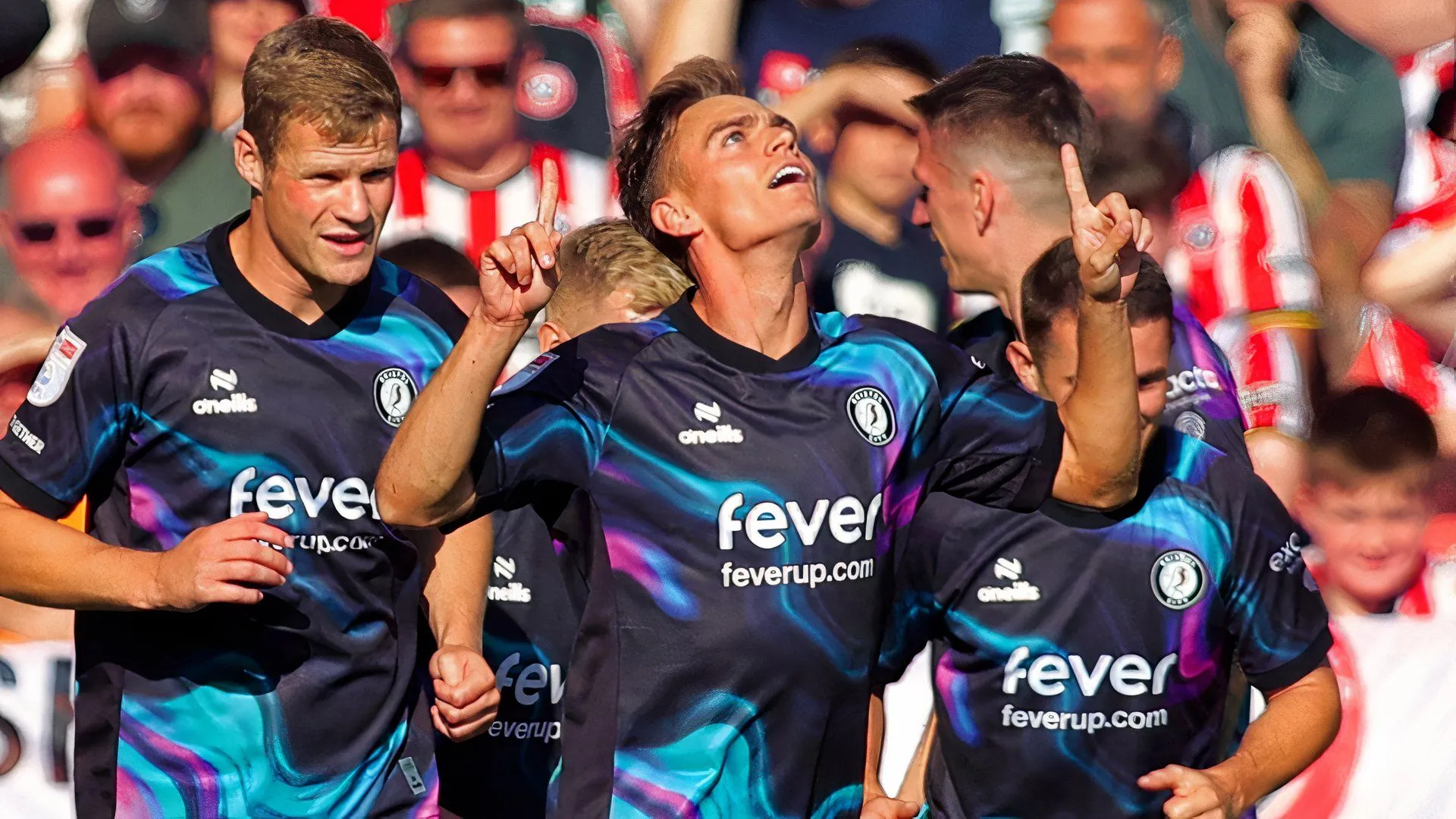 Scott Twine ghi bàn cho Bristol City trước Sheffield United trong trận đấu sôi động