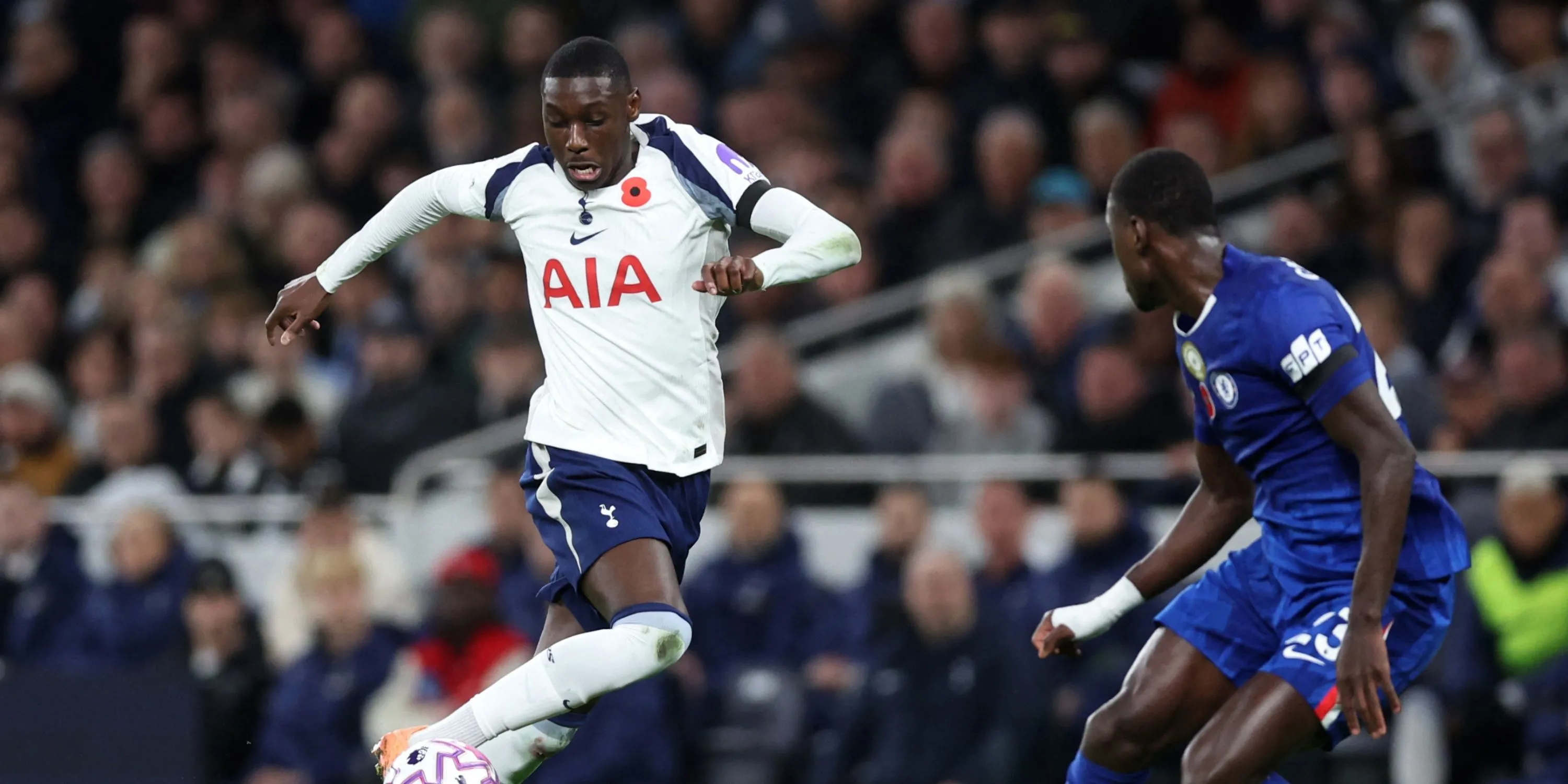 Tiền đạo Randal Kolo Muani khi khoác áo Tottenham